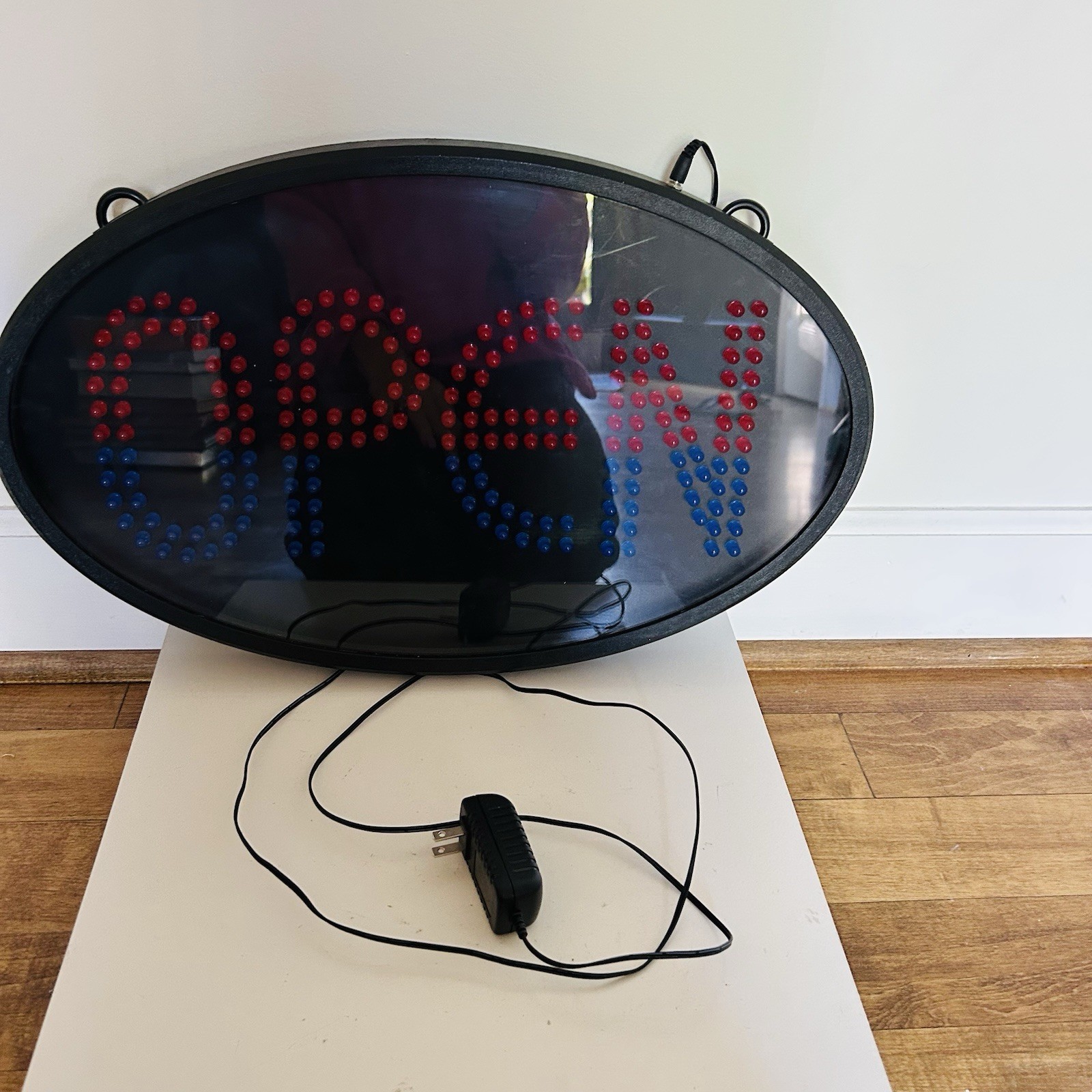 Green Light Innovations Classic LED OPEN Sign, 7 Functions – excellent
