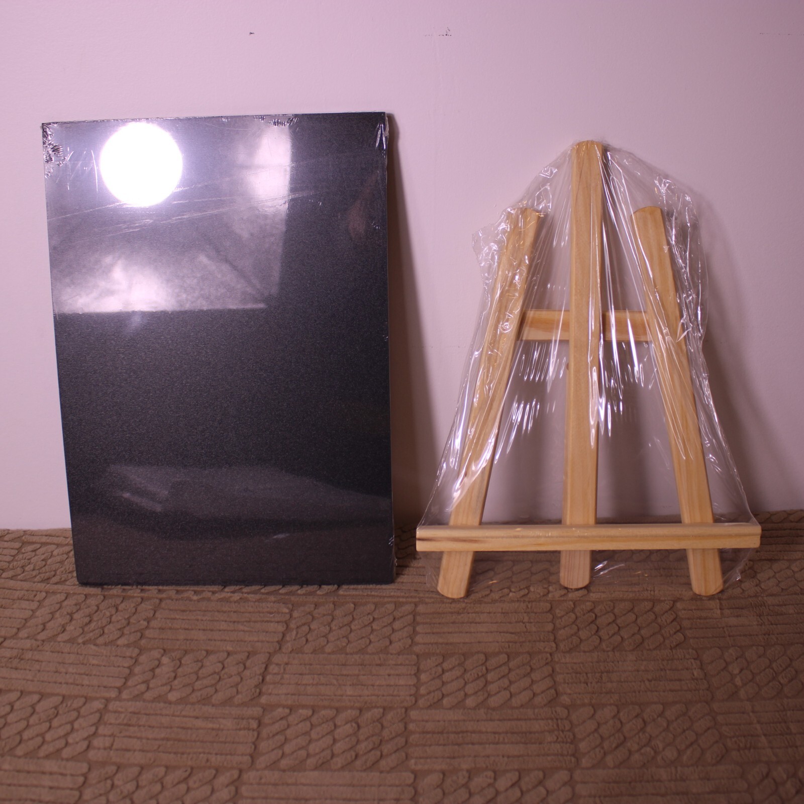ONUPGO Chalkboard Signs with Easel, 8&Prime; x 12&Prime; Food Signs Small Tabletop