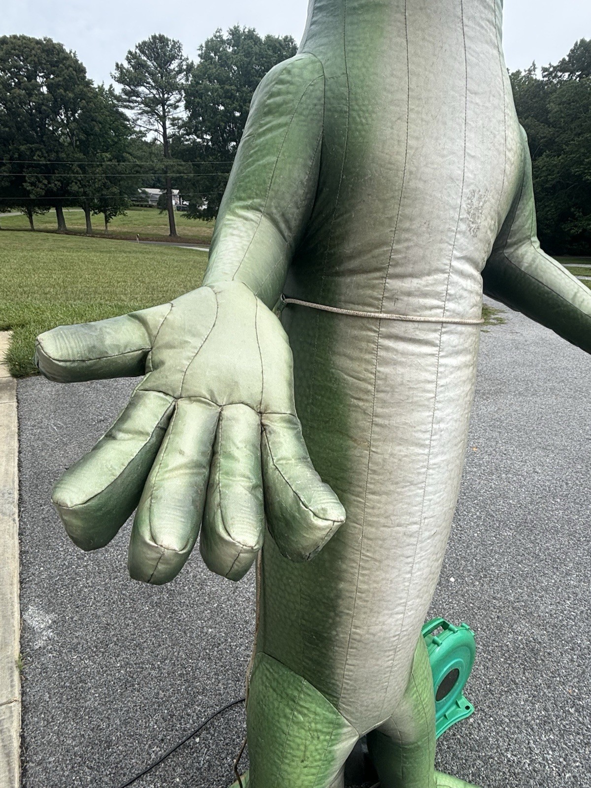 Inflatable Geico Gecko Advertising Approx 8 Feet Tall With Blower