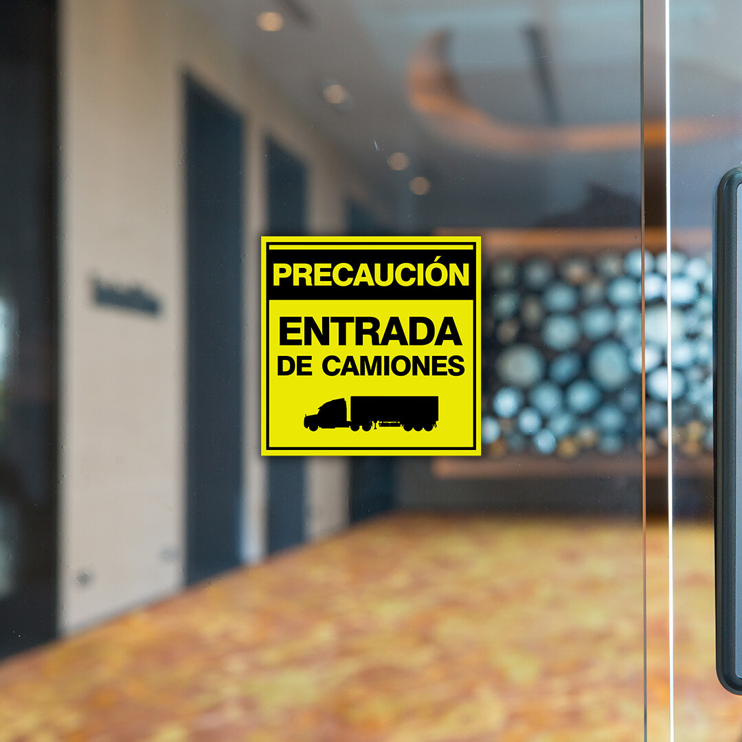Square Plus Precaución Entrada De Camiones Wall or Door Sign | Spanish | Health