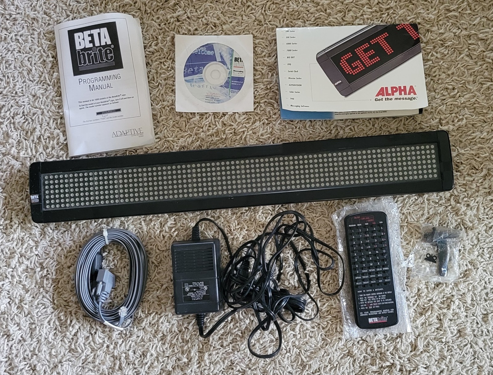 BetaBrite Programmable LED Scrolling Sign Beta Brite w/Remote – Works – 26&Prime;