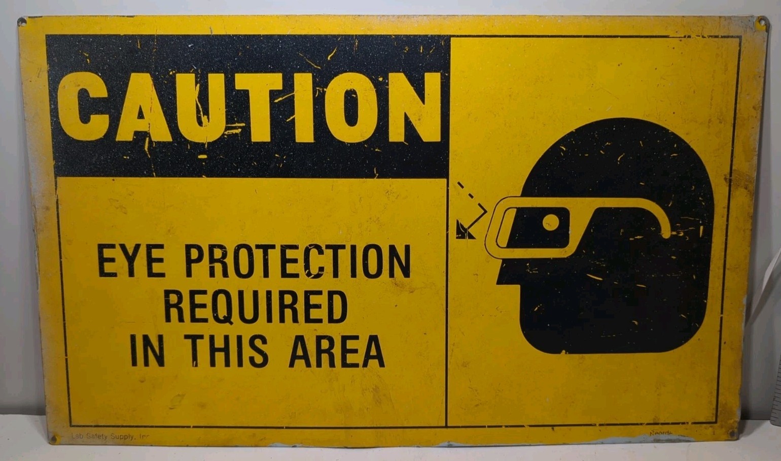 ✨11⅜in x 19in✨Mancave Metal Sign « Caution: Eye Protection Required In This Area »