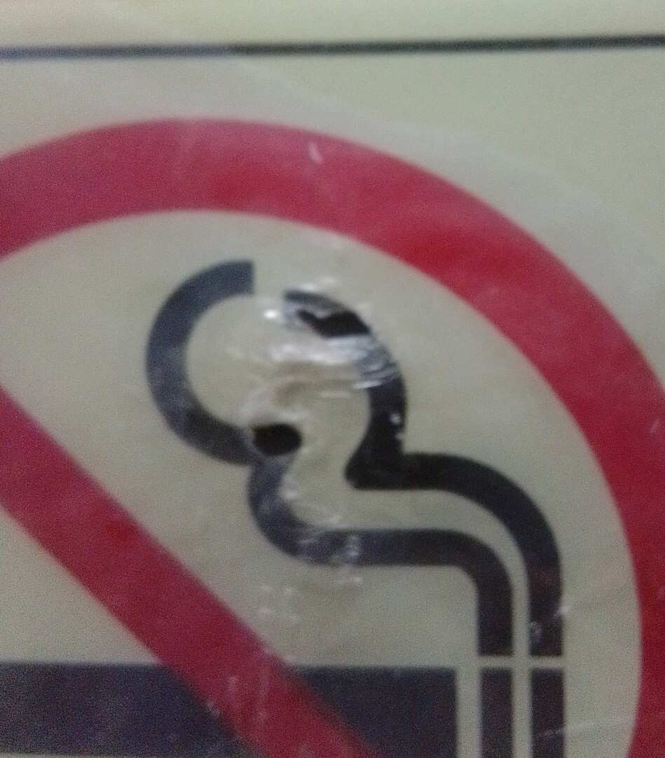 HY-KO Products D-20 « No Smoking » Sign 5&Prime; X 7&Prime; – Plastic Commercial (B13)