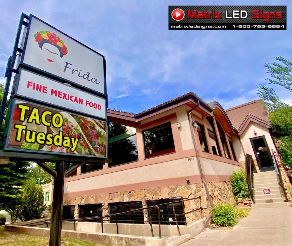 LED Sign Outdoor Single Sided LED Programmable Message Center 1 Sided Sign P6