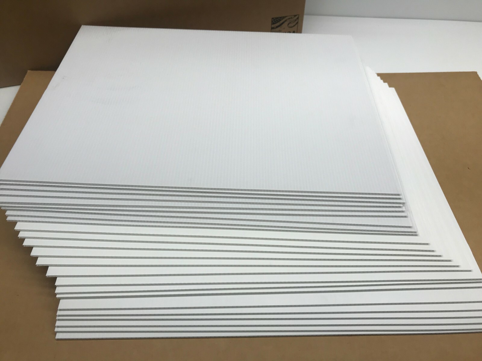 100 Signs Panel (White) 18” X 24” x4 mm Corrugated Plastic Board Pkg100 Pieces