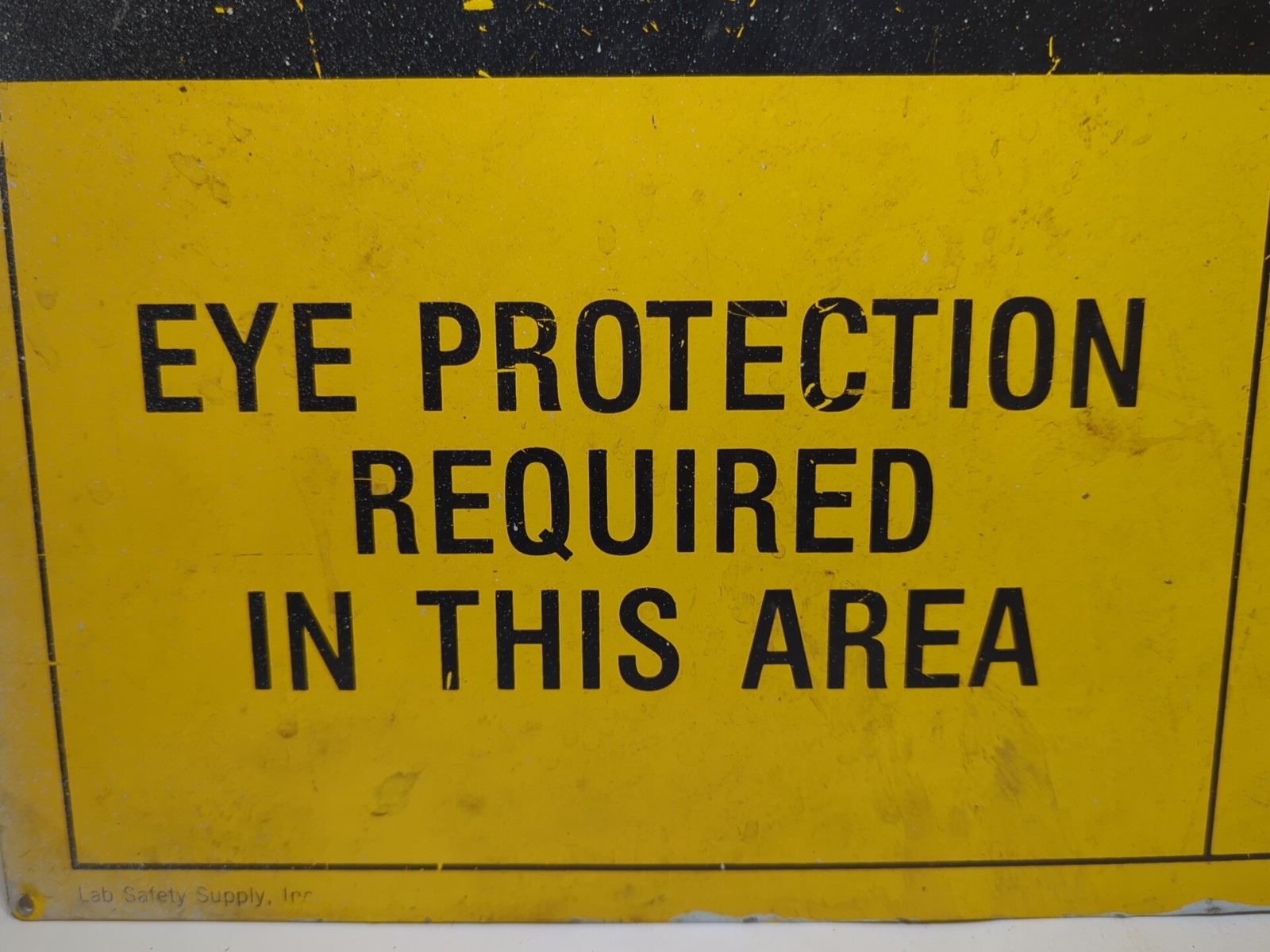 ✨11⅜in x 19in✨Mancave Metal Sign « Caution: Eye Protection Required In This Area »