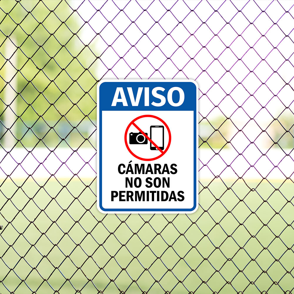 Portrait Round Plus Aviso Cámaras No Son Permitidas Wall or Door Sign