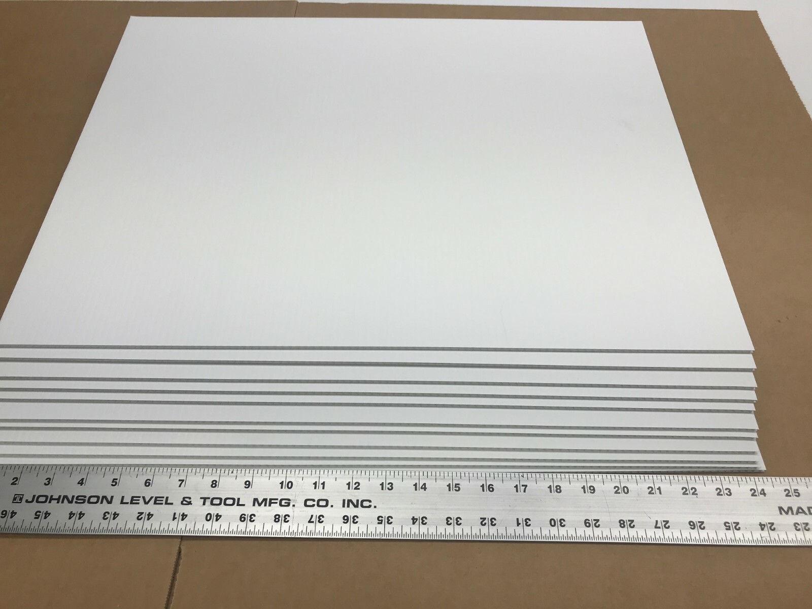 100 Signs Panel (White) 18” X 24” x4 mm Corrugated Plastic Board Pkg100 Pieces