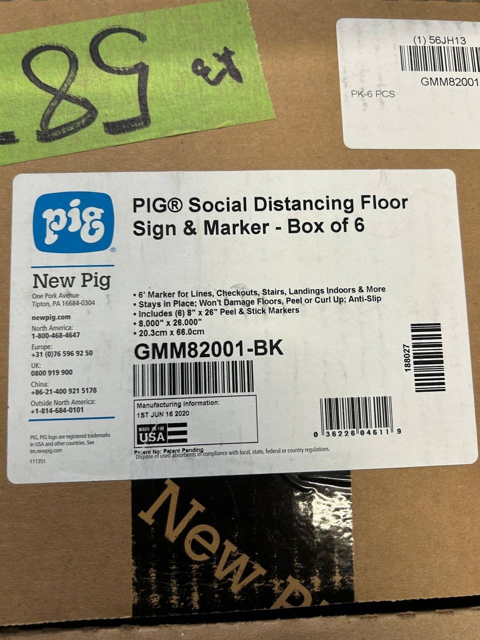 Social Distancing Sign & Marker