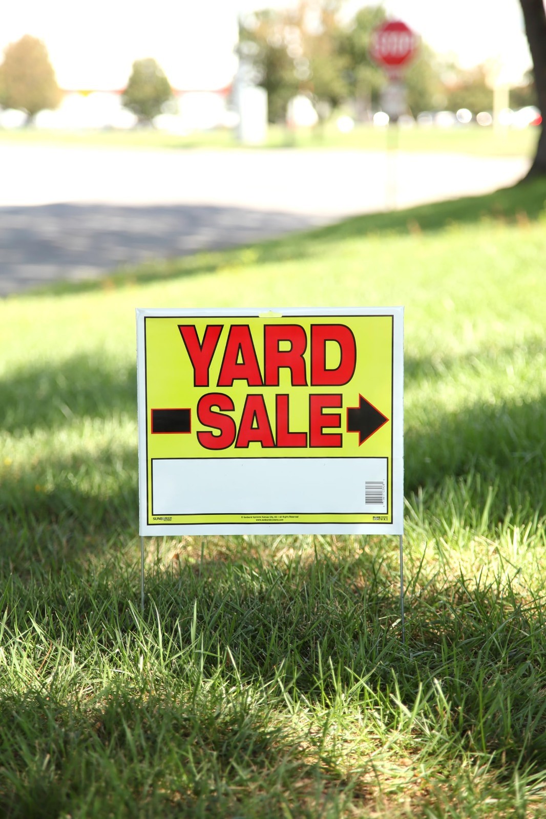 Double-Sided Yard Sale Signs with Metal U-Stake, 22&Prime;x14&Prime;, 10 Pack – Bright Color