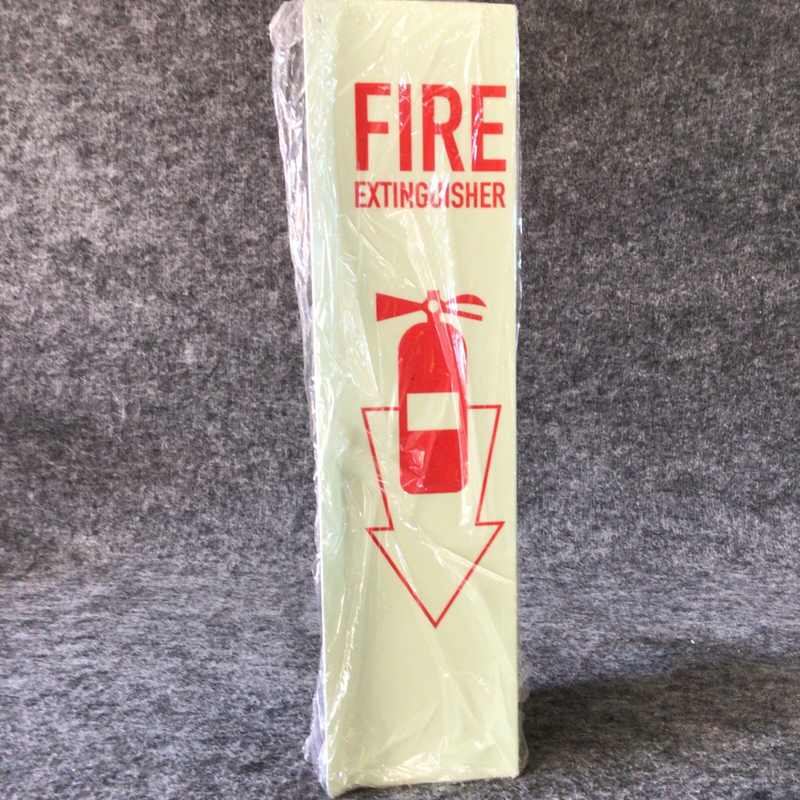 LYLE LCVB-0043-GA_4x18 Aluminum Fire Extinguisher Safety Sign 460L27 New
