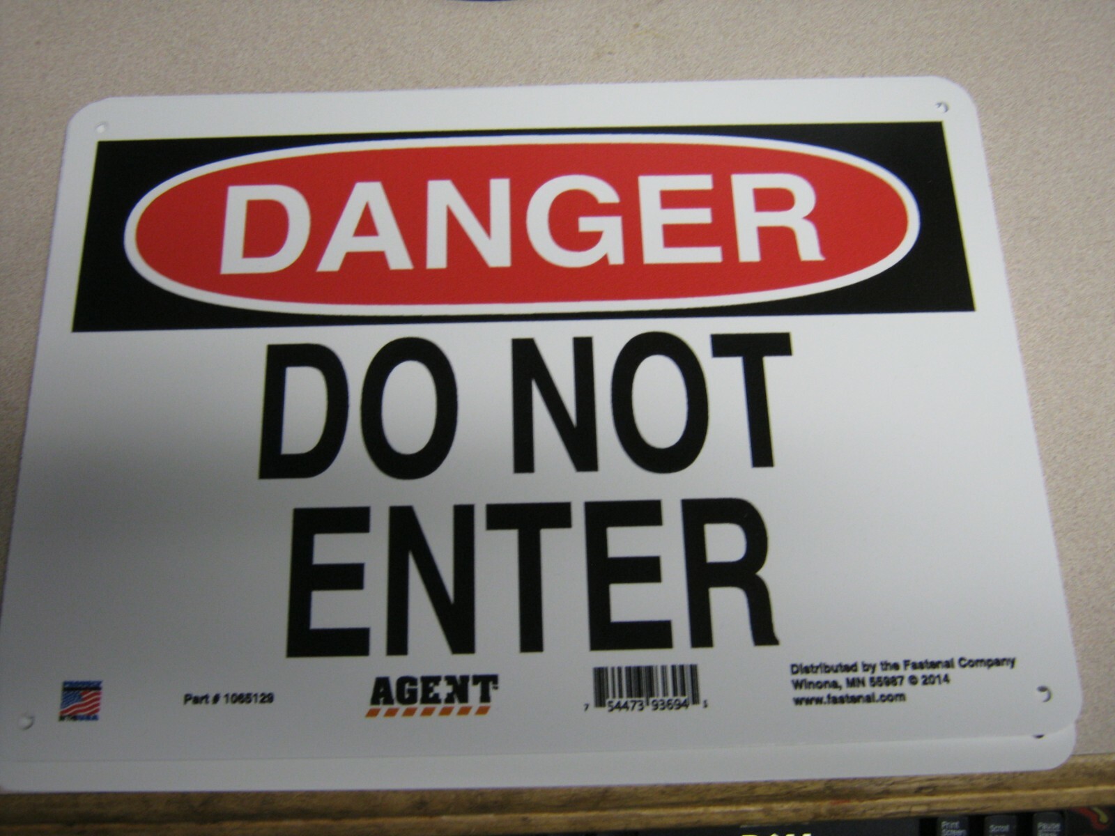 10&Prime;x14&Prime; Black/Red on White Plastic DANGER Do Not Enter Agent® Safety Sign