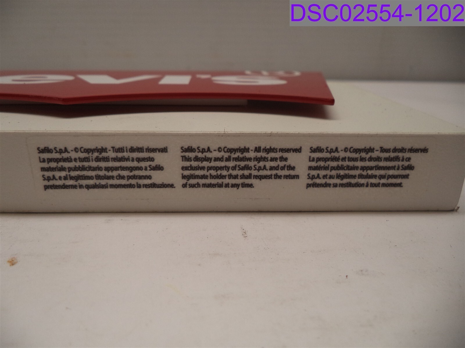 New w Scratches Levi&rsquo;s Red & White Store Display Block 7-1/2&Prime; x 3-1/2&Prime; x 3/4&Prime;