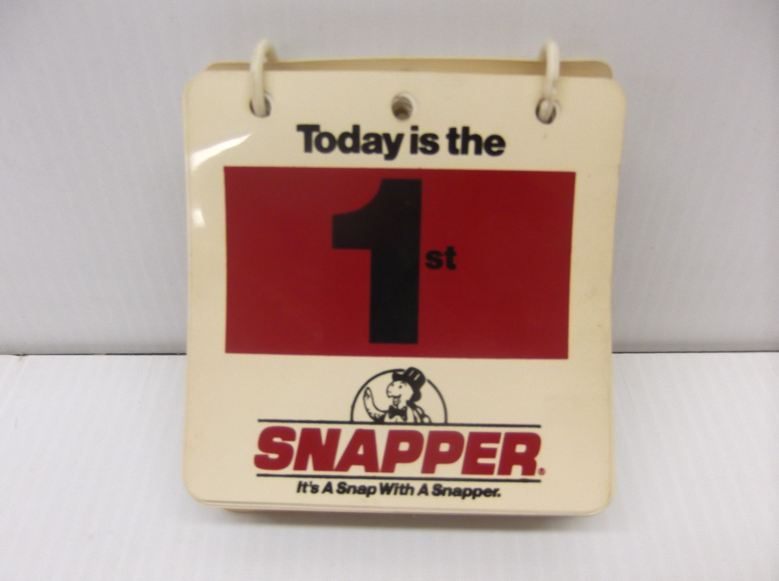 Vintage Snapper Brand Daily Cash Register Flip Calendar 4.25&Prime; x 4.25&Prime;