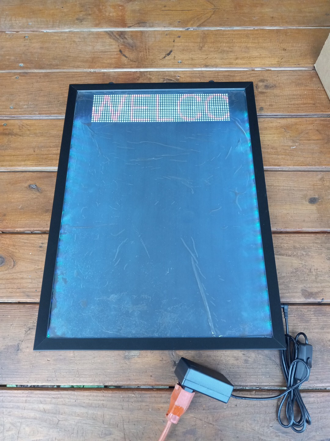Scrolling Welcome Message Board 21×15