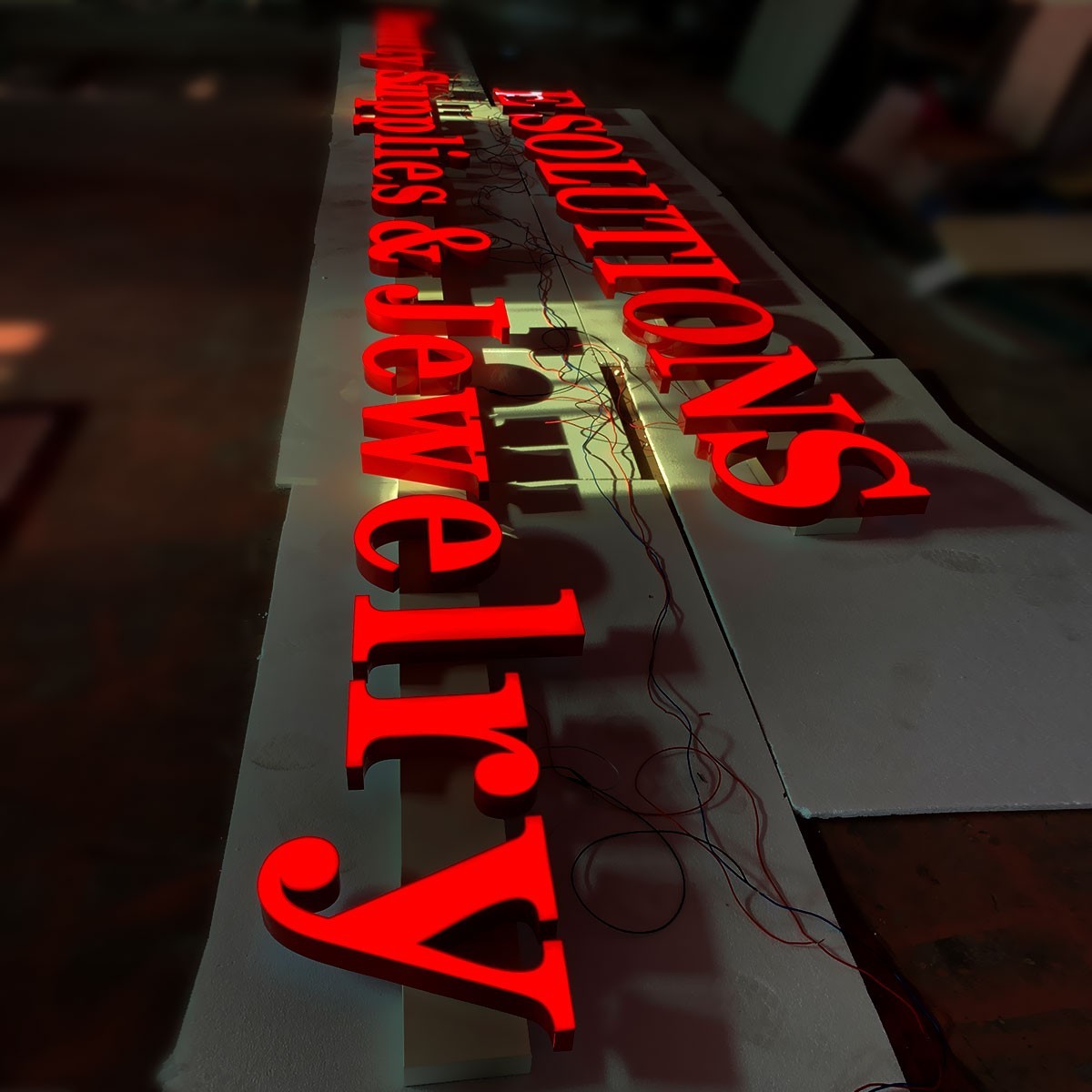 Custom outdoor metal personalized business signs acrylic logo sign wall decor