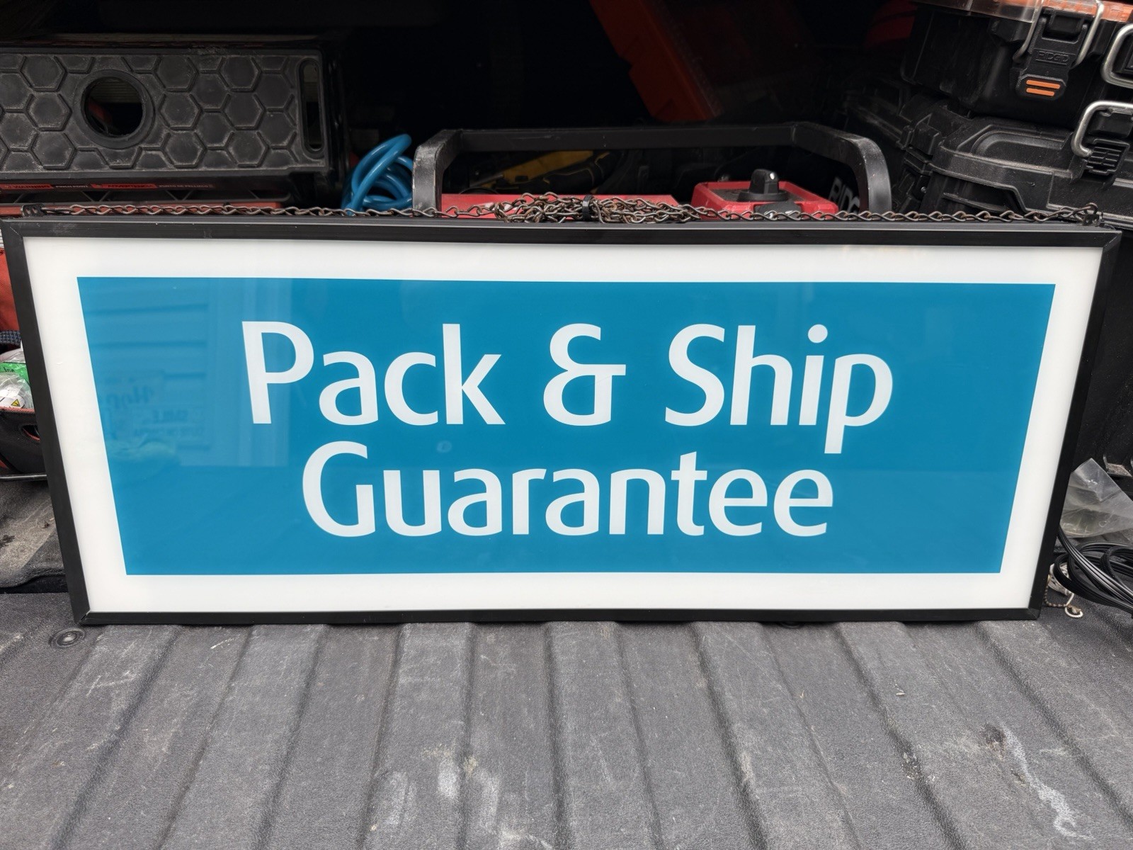 Zeon Corporation Illuminated “Pack & Ship Guarantee” Lighted Store Sign M171601