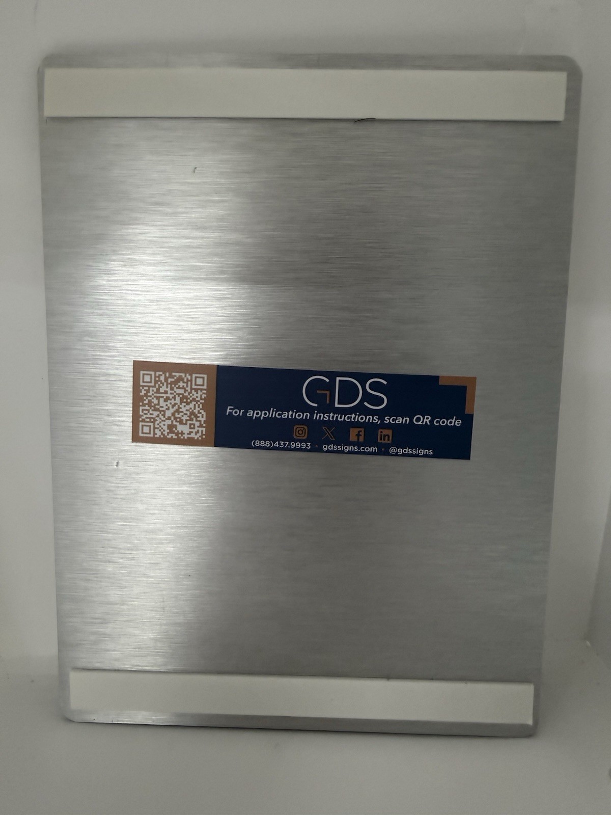 Unisex Restroom Sign with Braille, GDS Brushed Silver 8×6&Prime; ADA Compliant New