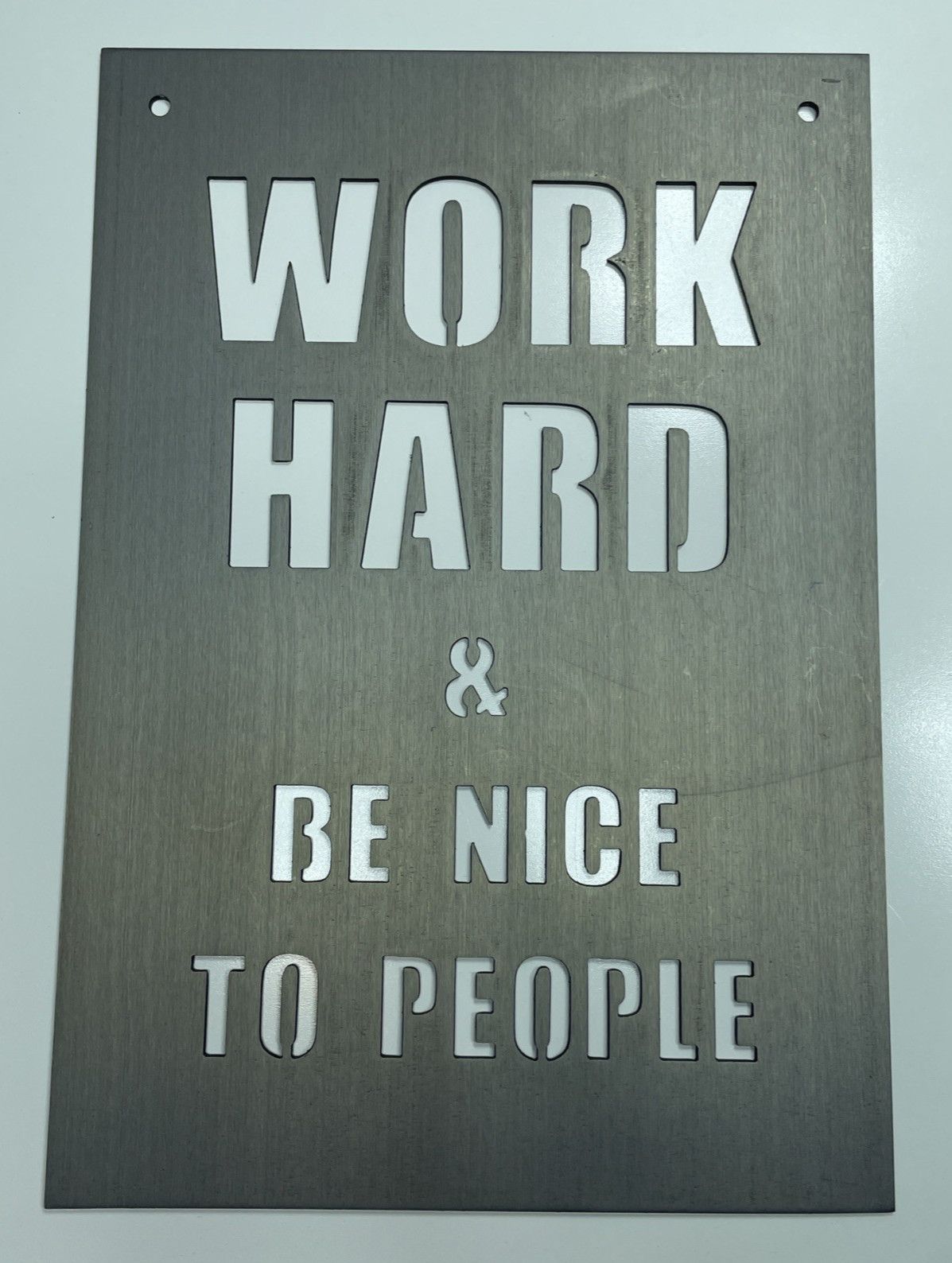 JDH Iron Designs Wall Sign « Work Hard and Be Nice To People » 13 X 9 In Steel USA