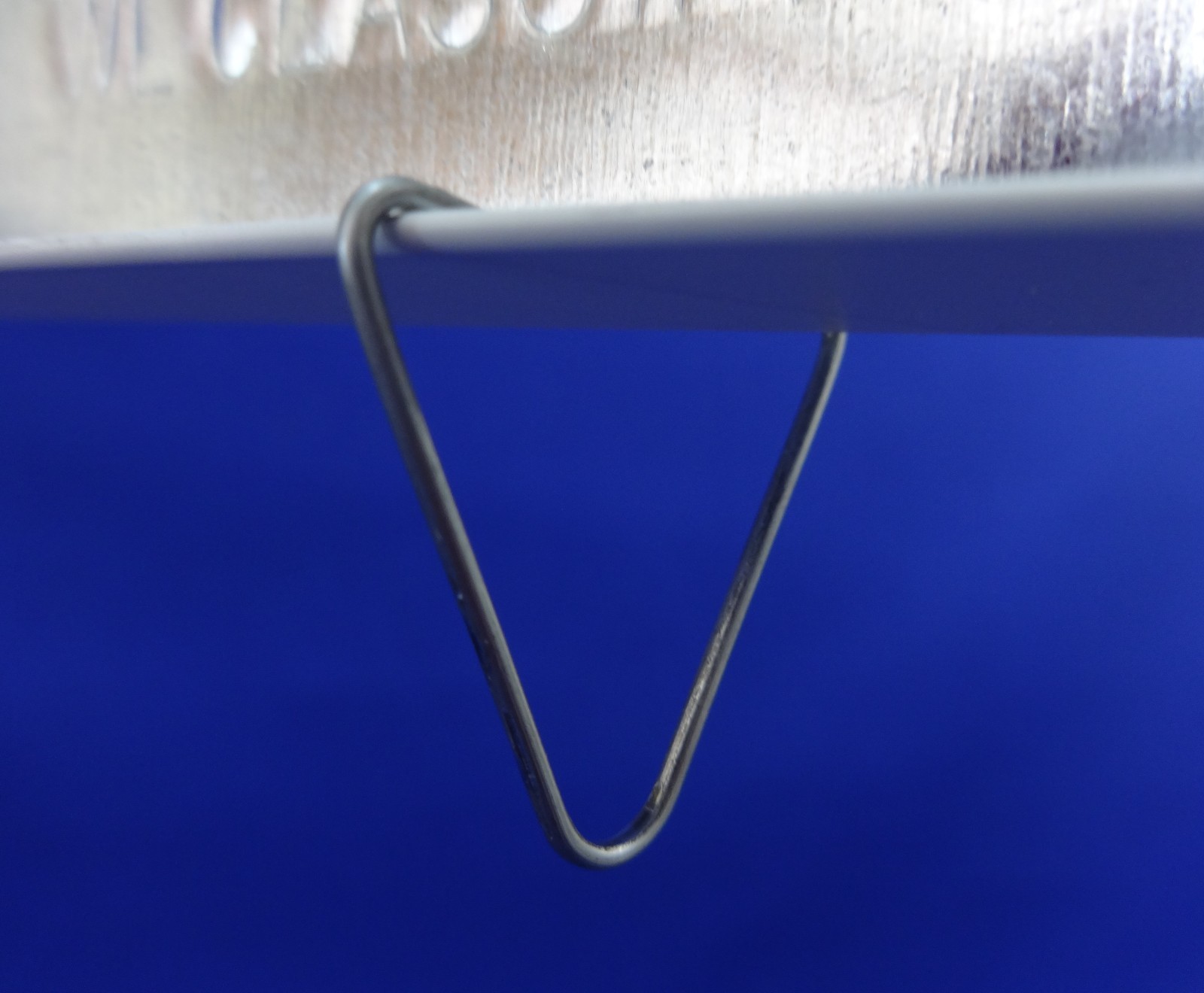 25 Qty Drop Grid Ceiling Wire V Clips Hanger Suspended Tile Grid Track Hooks