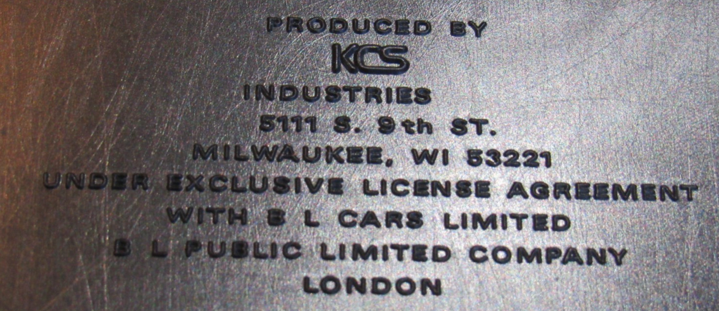 MG car models KCS Industries Inc. Milwaukee 4 plastic sign LOT 5.5&Prime; by 11&Prime; rare