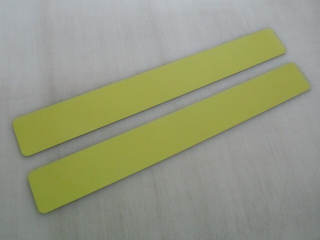 Blank Pair of YELLOW Vehicle Magnetics 3&Prime;x24&Prime; Sign for Car Truck Van SUV