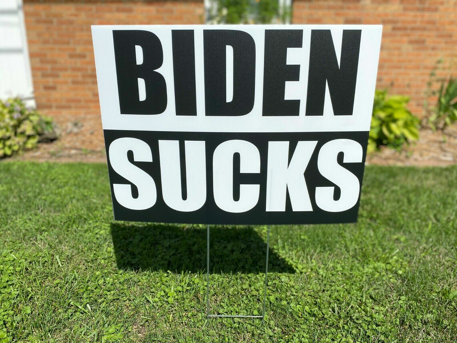 BIDEN SUCKS 18&Prime;x24&Prime; YARD SIGN DOUBLE SIDE CAMPAIGN PRESIDENT 2020 WHOLESALE USA