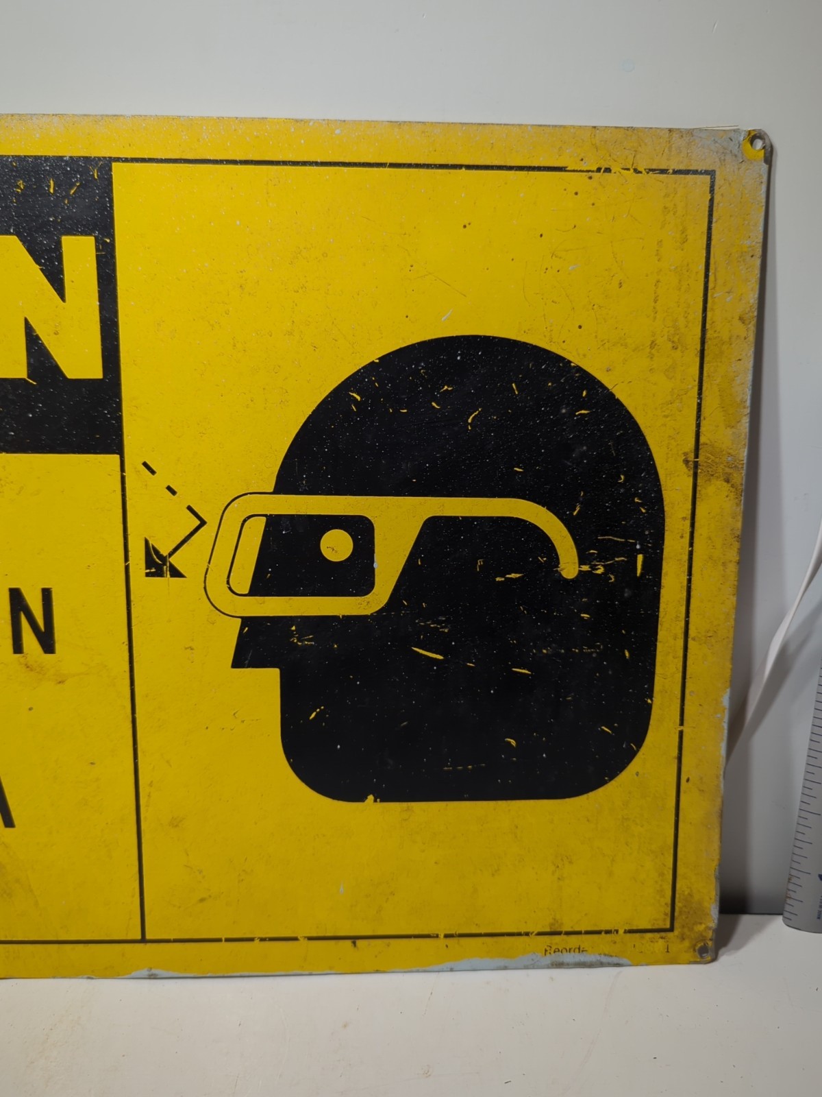 ✨11⅜in x 19in✨Mancave Metal Sign « Caution: Eye Protection Required In This Area »