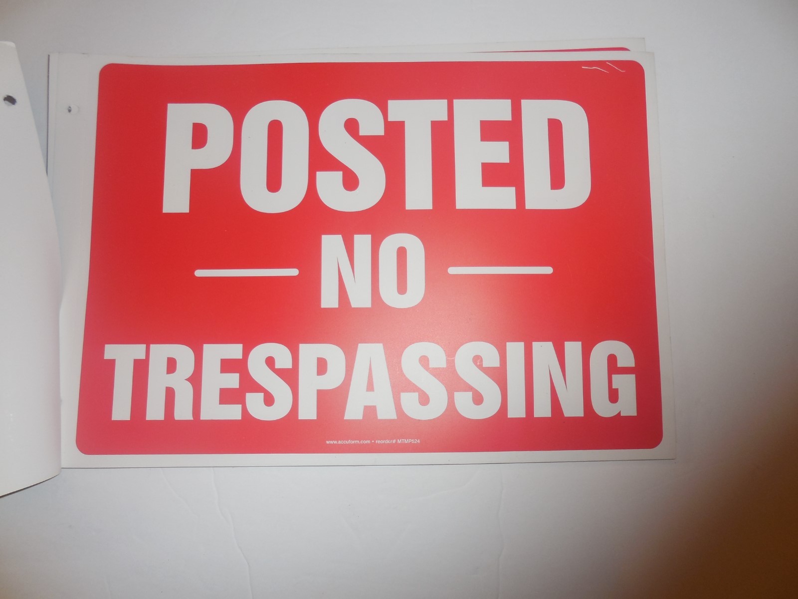 25 NEW PRE OWNED ACCUFORM POSTED NO TRESPASSING SIGNS – 25 TOTAL – PF CARDSTOCK