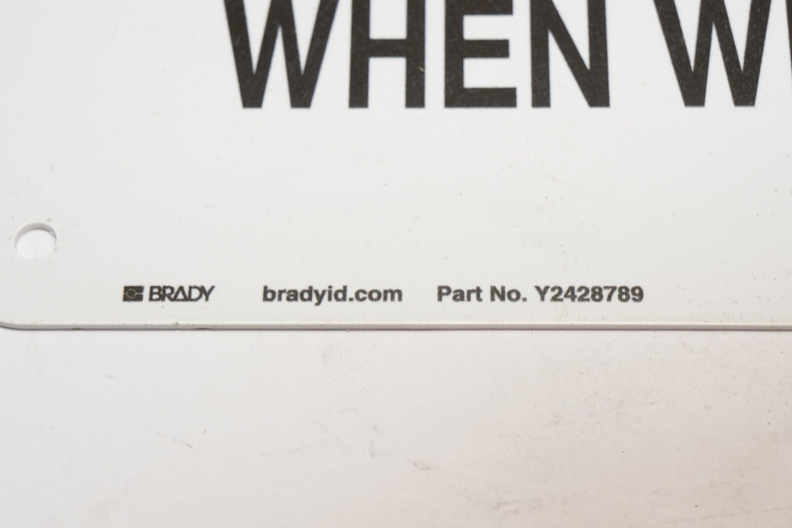 New Brady Corporation Y2428789 « Slippery When Wet » Sign 10&Prime; x 7&Prime; 129115 ShpsFREE