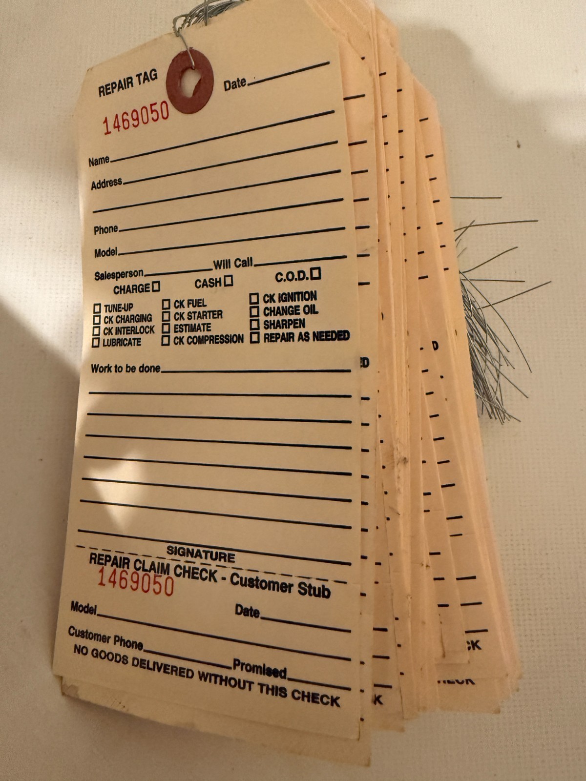 Service Tags, Perforated, 100 Count