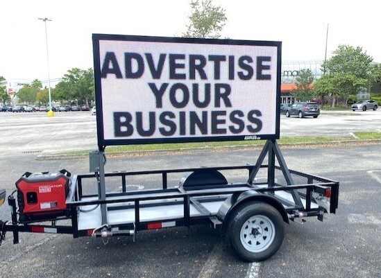 Full Color Programmable LED Sign Board on Trailer – 4&prime; x 8&prime; – USA