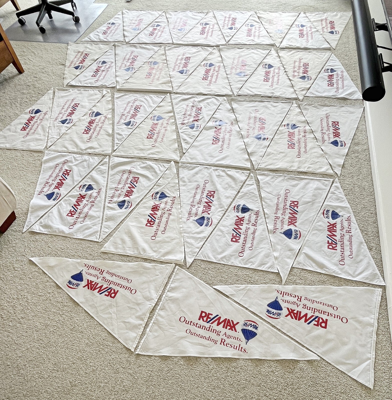 👉 Lot of 41 RE/MAX Real Estate Pennant Flags for PVC Poles + NEW Lapel Pin