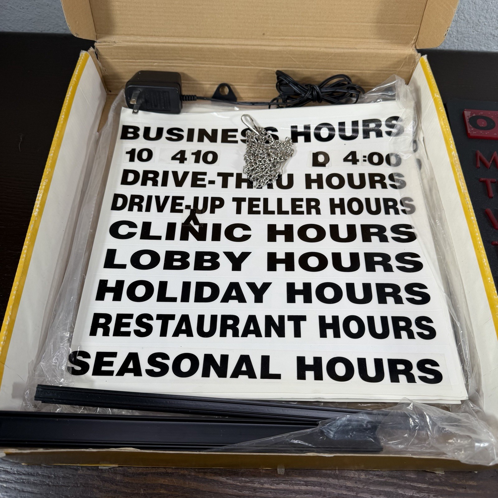 Newon LED Shatterproof Super Bright Lighted Business Hours Open Hanging Sign GUC