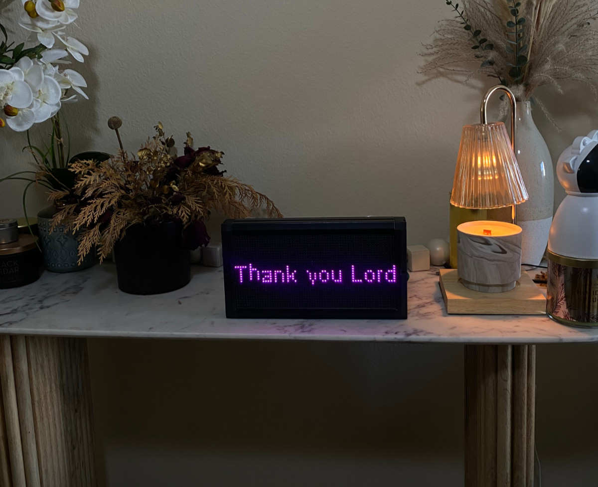 *PRESALE REFUGED 5&Prime;x8.7&Prime; LED Door Sign Programmable Scroll Message Display board