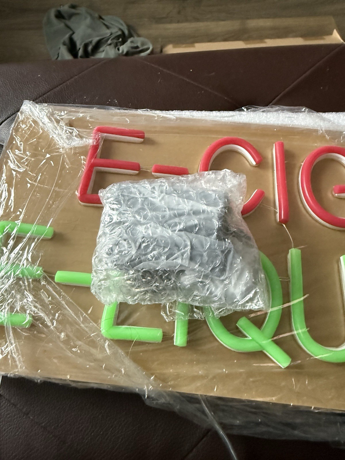 Nein Fluorescent smoke shop Wall mountable Sign