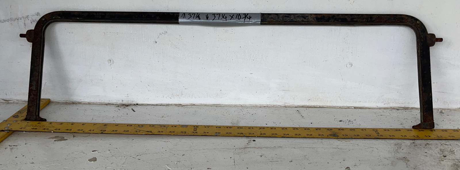 Vintage Windshield Frame 37-1/8&Prime; – 37-1/4&Prime;. x. 10-3/4&Prime; – #31