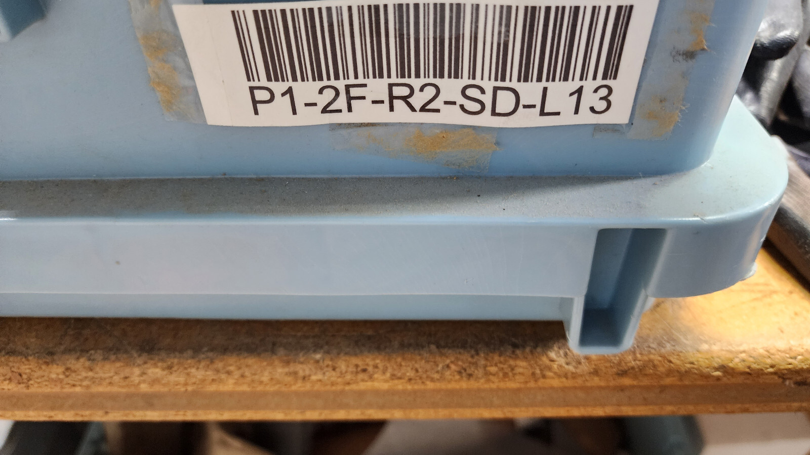 8&Prime;X6&Prime; DO NOT OPERATE WITHIN 17&prime; OF HIGH VOLTAGE LINES 213916 STICKER