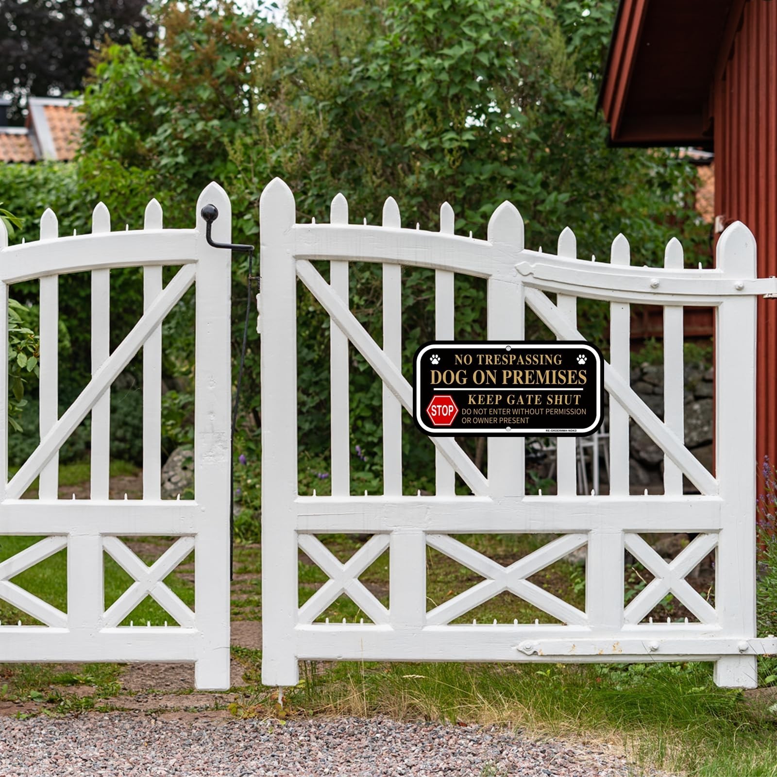 No Trespassing Dog On Premises Signs, 2 Pack Dog On Premises Keep Gate Shut S…