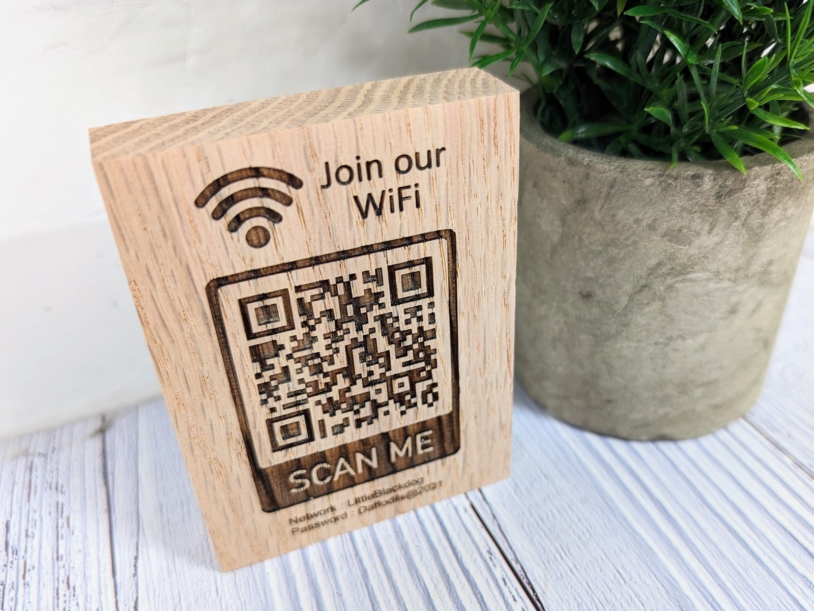 WiFi QR Code Oak Sign, Freestanding WiFi Sign – Hotel Guestroom – Password Sign