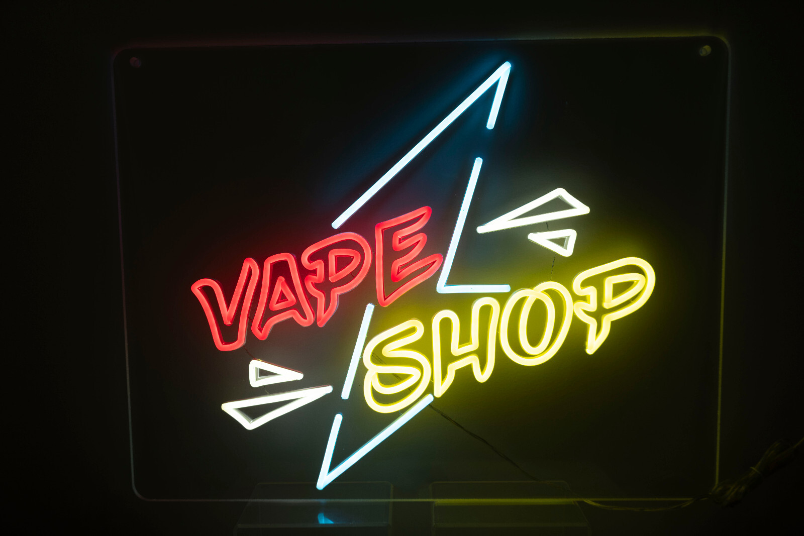 24&Prime;X18&Prime; LED WE VAPE SHOP – Super Bright Illuminated Signage High Visibility