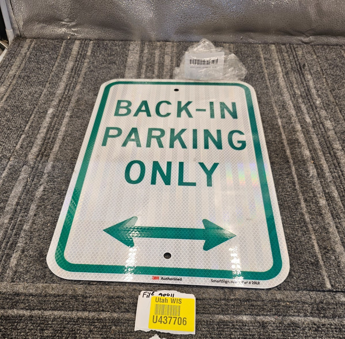 (QTY 3) SmartSign Back-In Parking Only Sign Bidirectional Arrow 12&Prime;x18&Prime;
