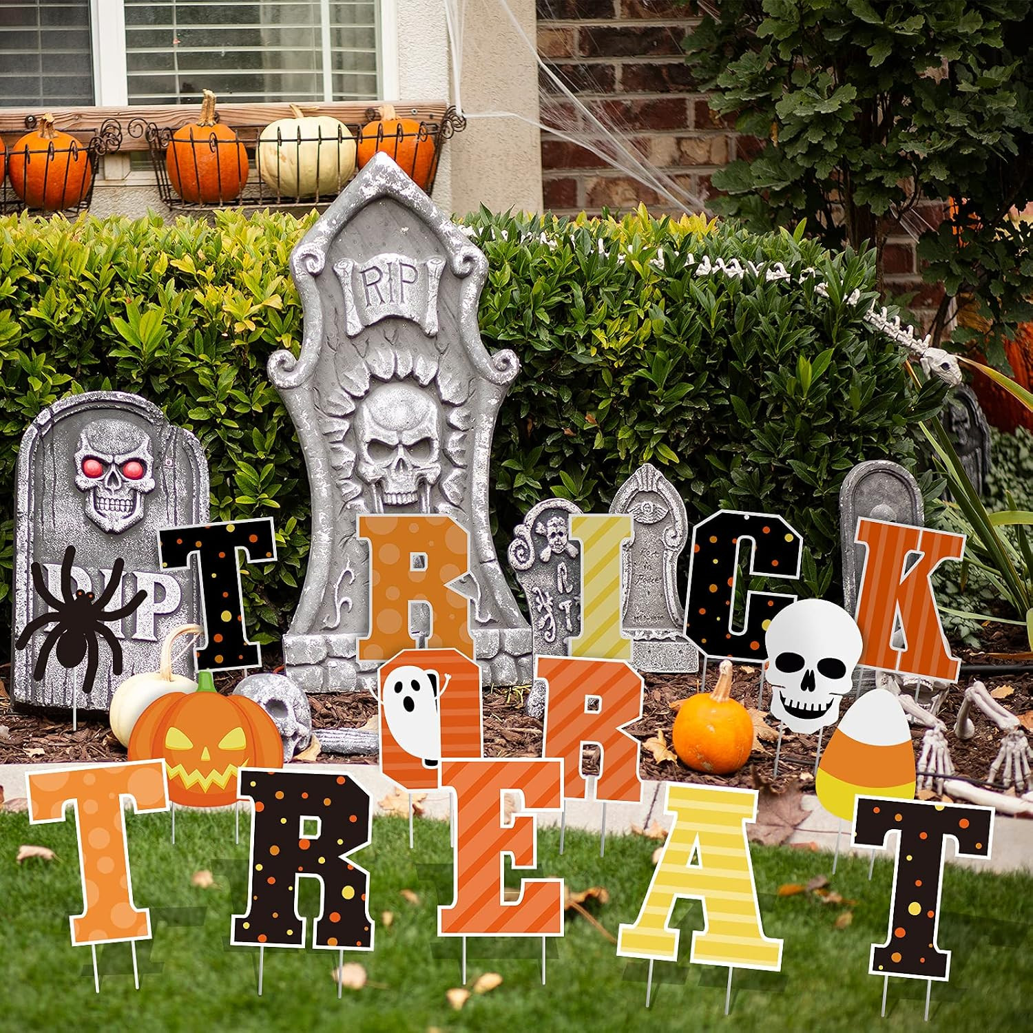 16Pcs Halloween Yard Signs with 32Pcs Stakes Large Trick or Treat Lawn Signs Wat