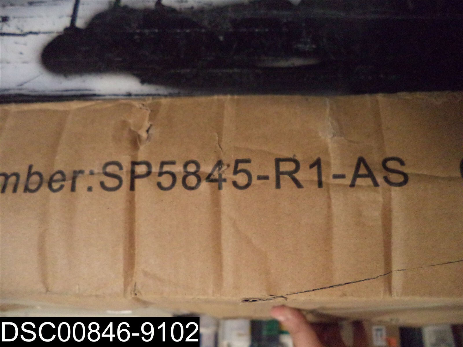 SP5845-R1-AS Crown Metal Single Tier Black 14&Prime; X 22&Prime; Standing Floor Sign Holder