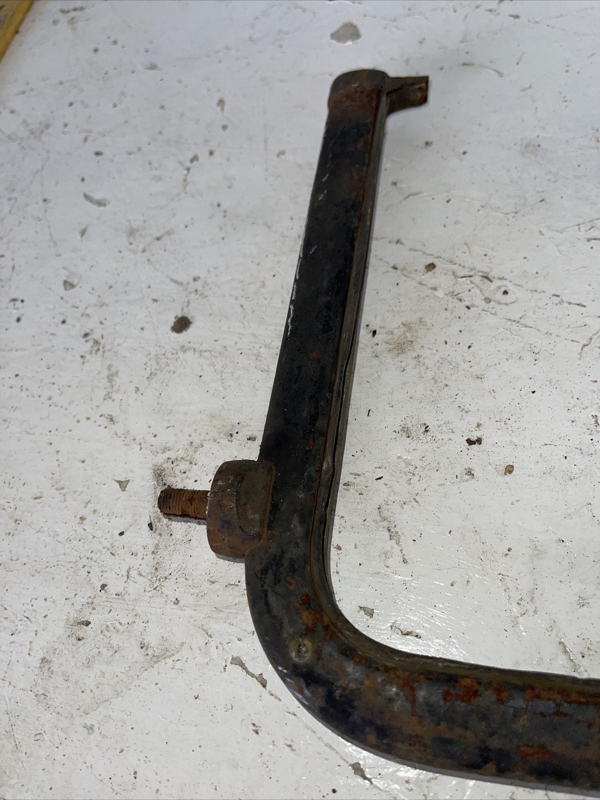 Vintage Windshield Frame 37-1/8&Prime; – 37-1/4&Prime;. x. 10-3/4&Prime; – #31