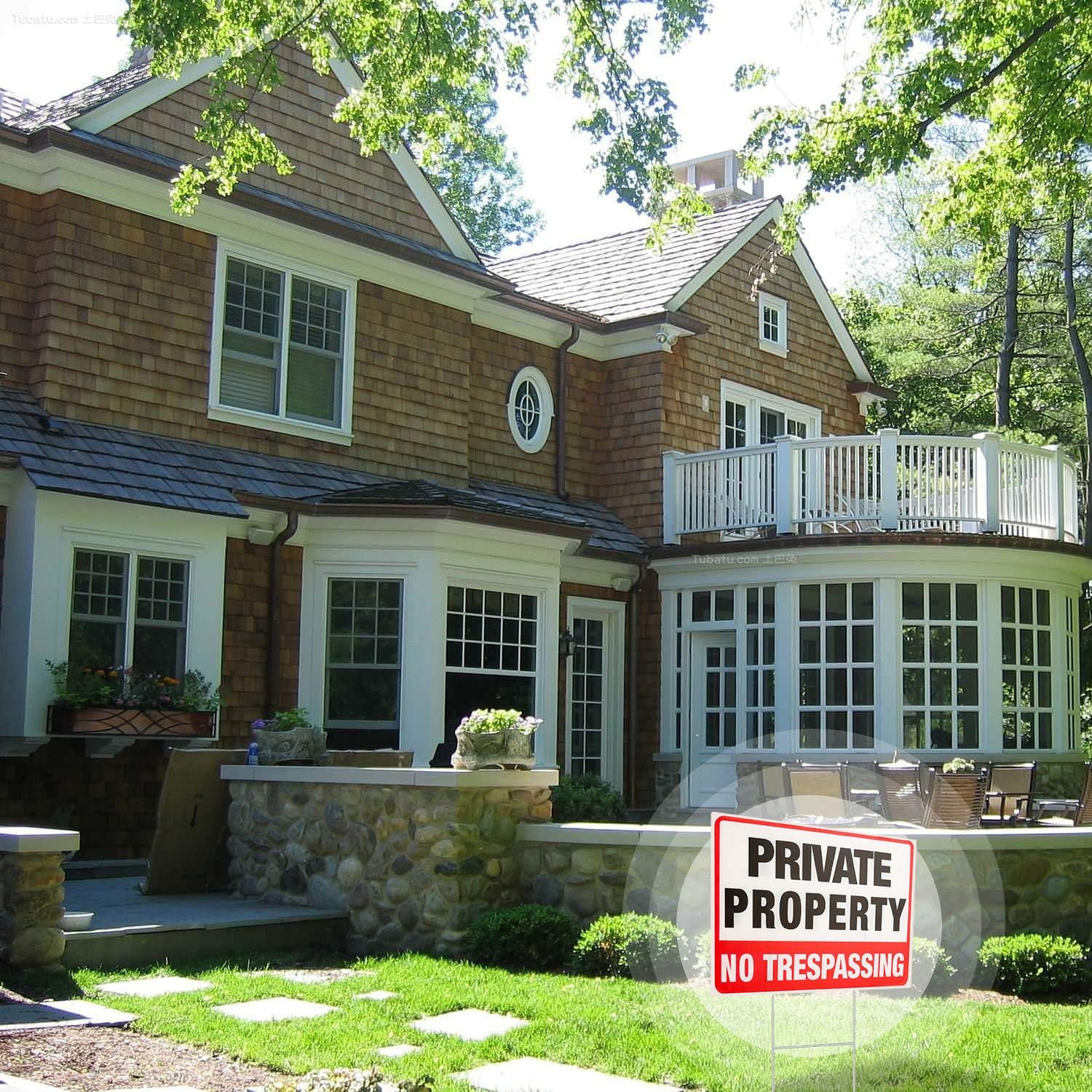 2 Pack Private Property No Trespassing Signs with Metal Wire H-Stakes, 12 » X 9&prime;
