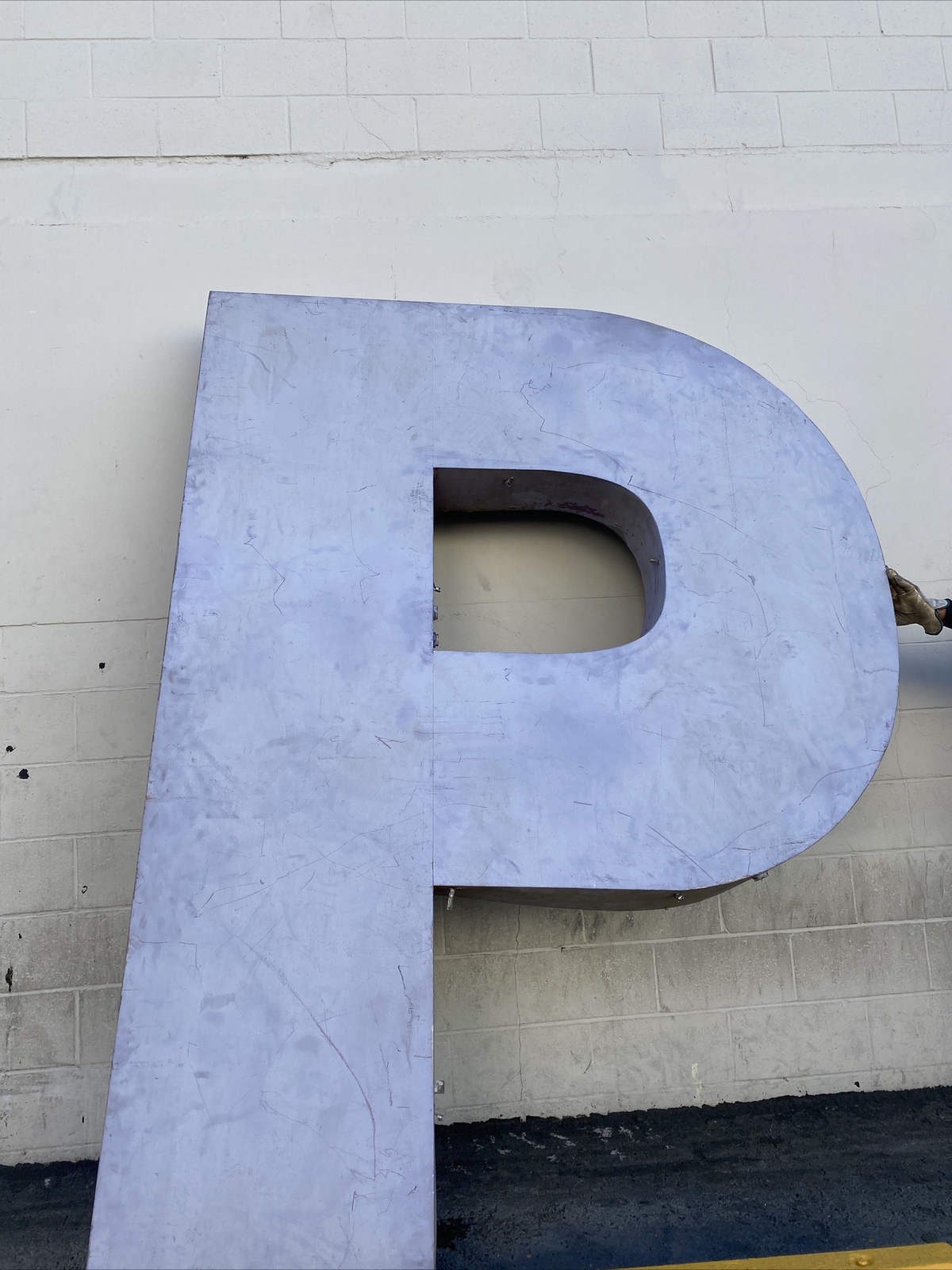 Neon sign frame￼ Store front ￼letter P 96×73