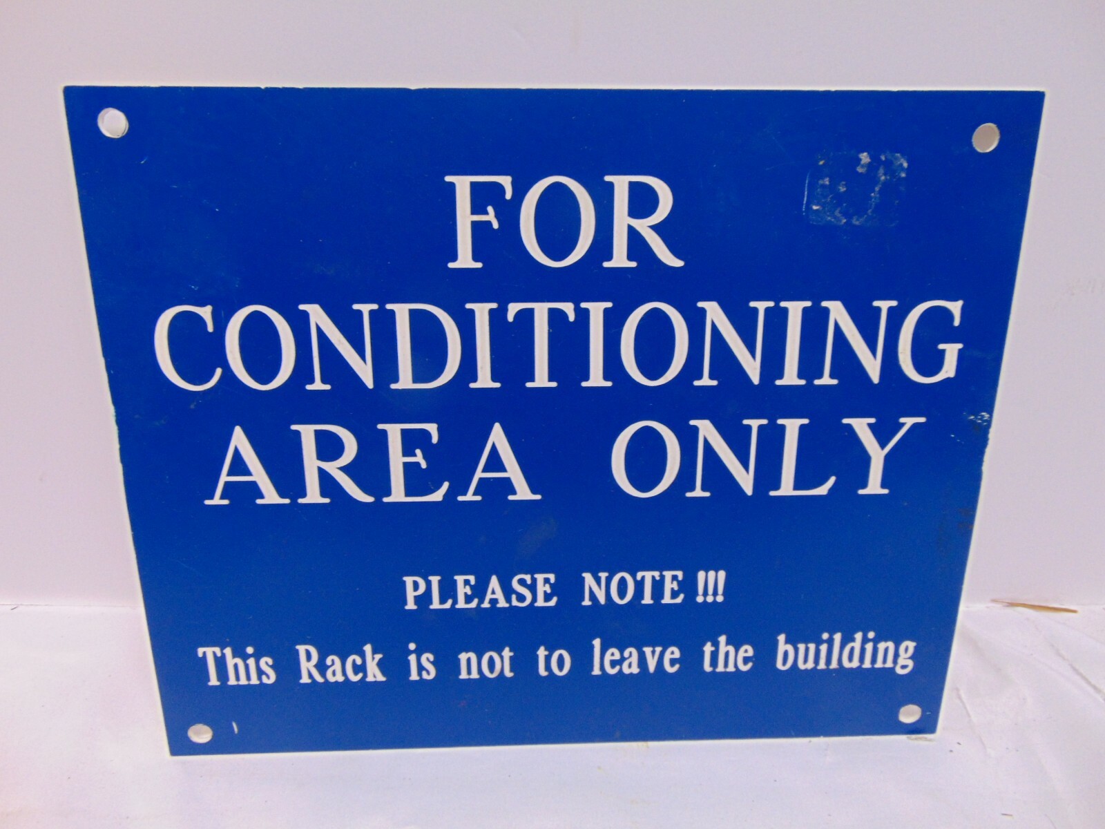 Vintage « Air Conditioning Area Only » blue sign 10&Prime; x 8&Prime; USA