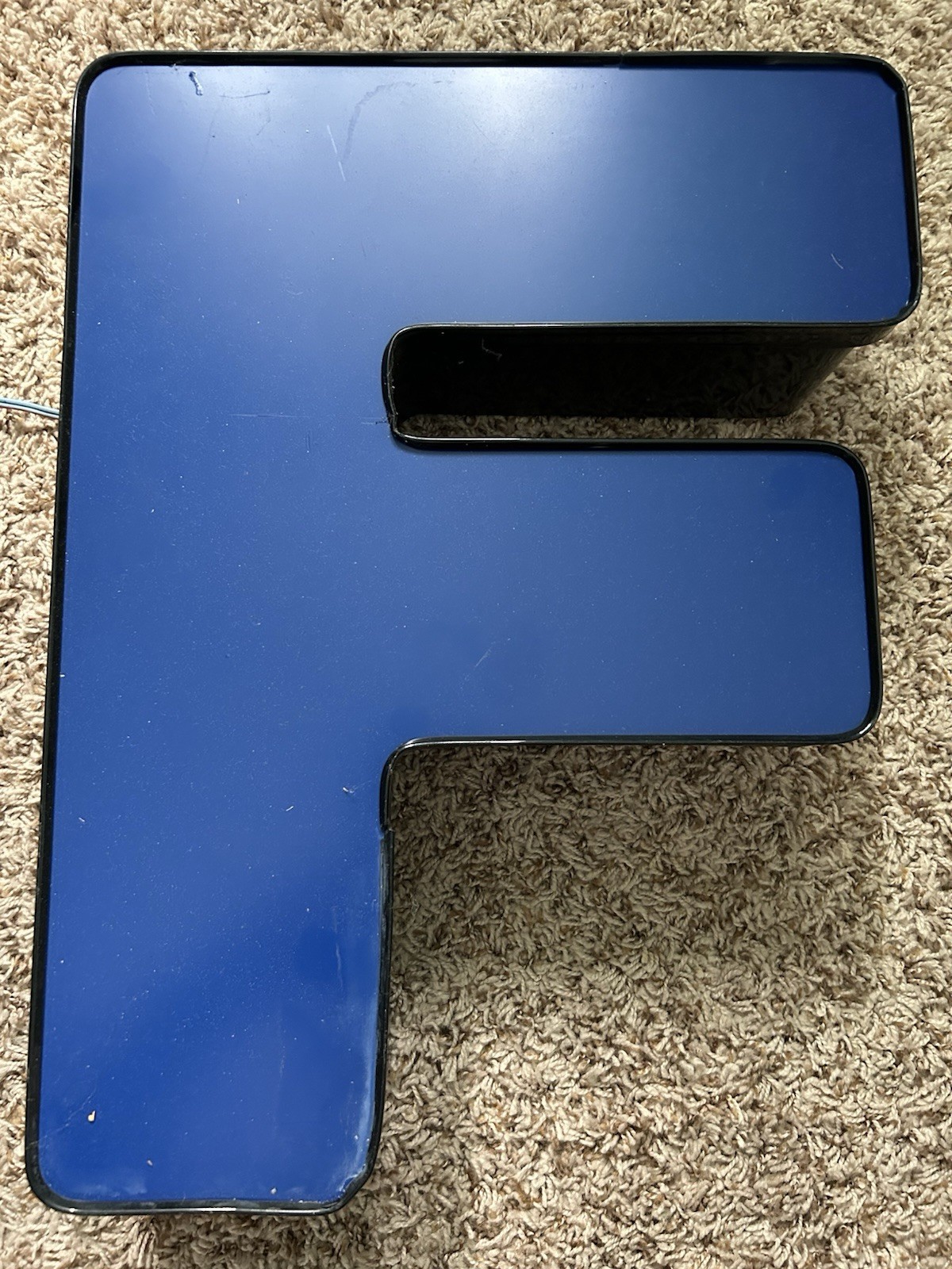 18” CHANNEL LETTERS , Commercial Quality, Blue Face, Black Trim, « F”