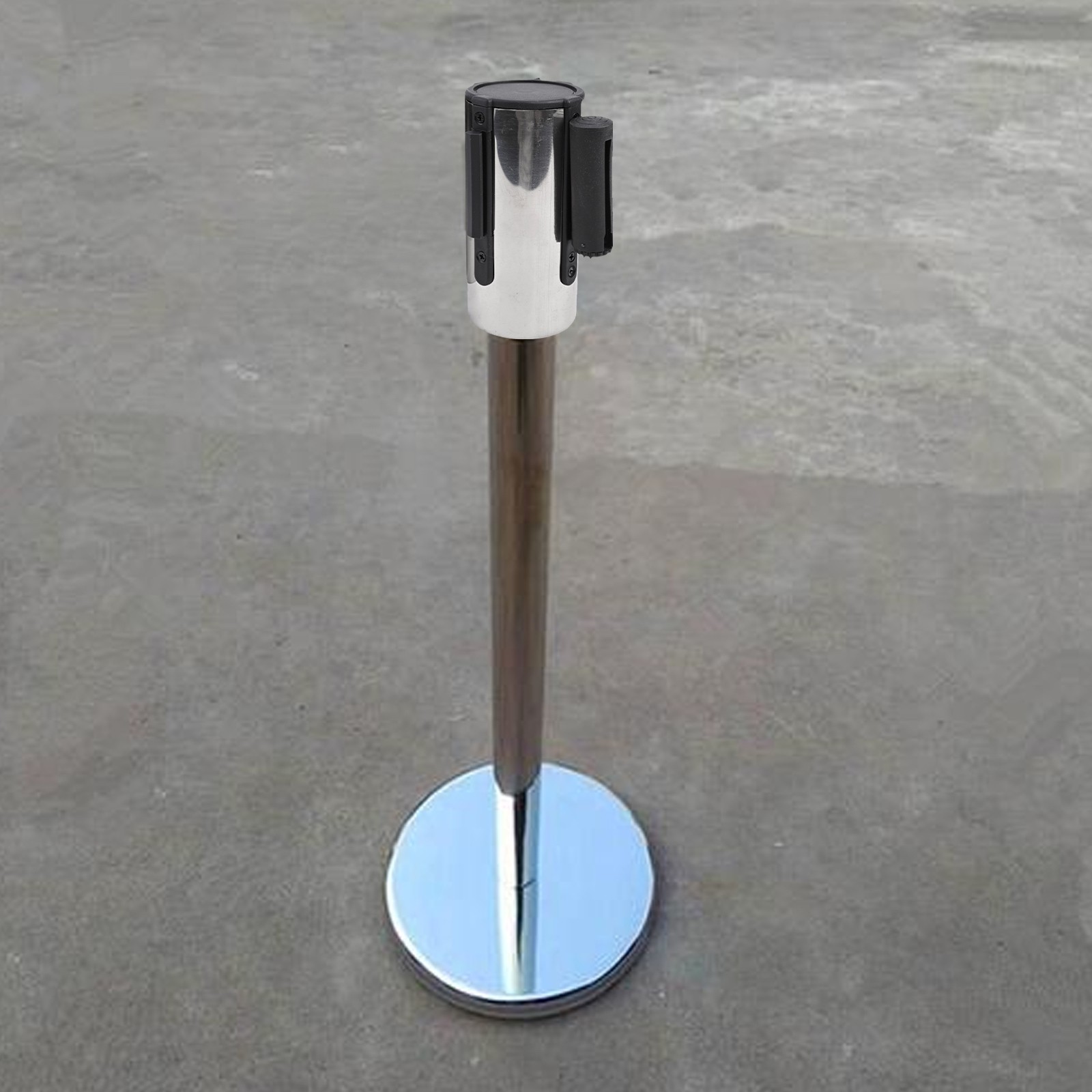 Wall Mountable Retractable Strip for Exhibition Halls and Art Galleries